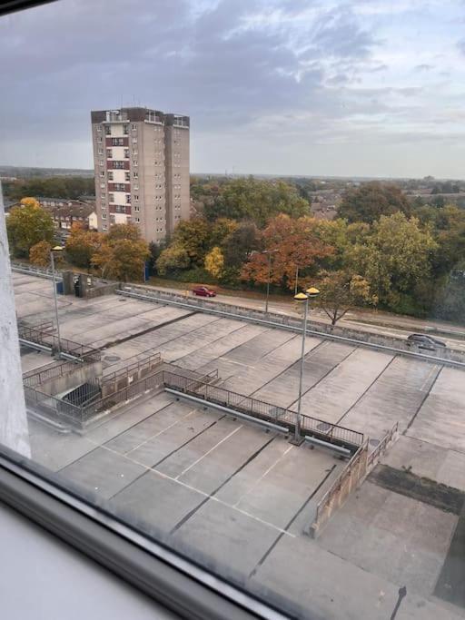 The Serviced Accommodations Харлоу Экстерьер фото
