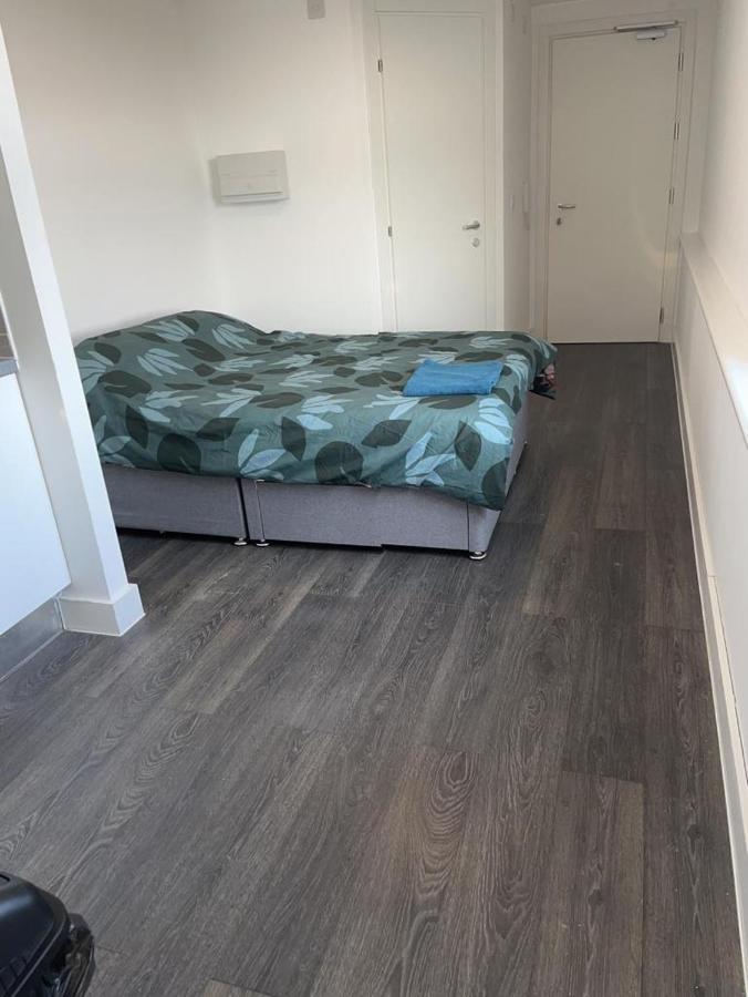 The Serviced Accommodations Харлоу Экстерьер фото